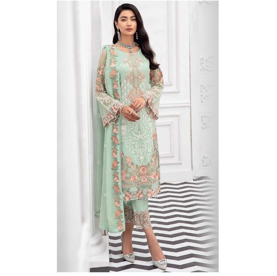 Traditional Designs Heavy Faux Georgette Pakistani Suit with Embroidery Work Salwar Kameez with Dupain for Bridal