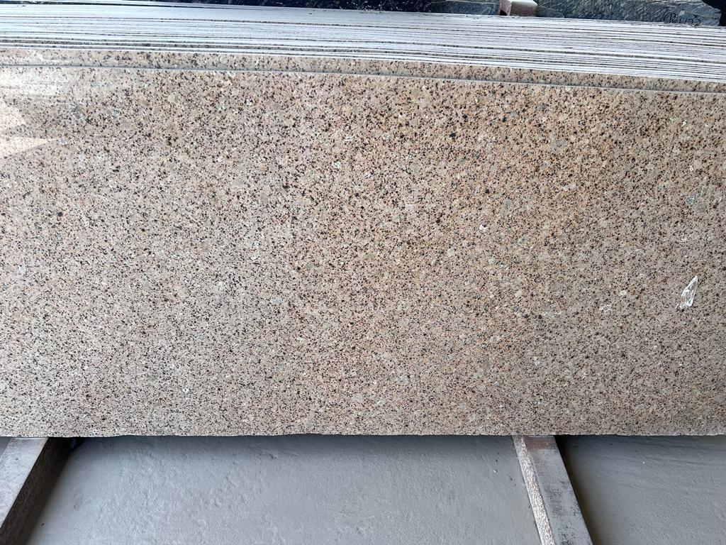 Most Selling Yellow Gold Granite Used as Kitchen Countertops Gold Granite Slab for Worldwide Exporter and Supplier