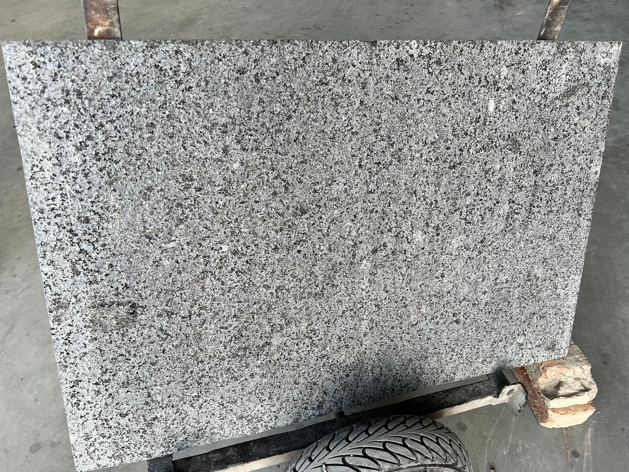 Wholesale Factory Supply R Black Blue Dot Polished Flamed Granite Slab for Flooring and Wall Cladding