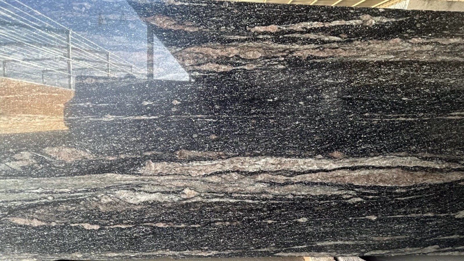 Standard Quality Aqua Black Granite Slab Natural Stone for Indoor Kitchen Countertop and Flooring Application