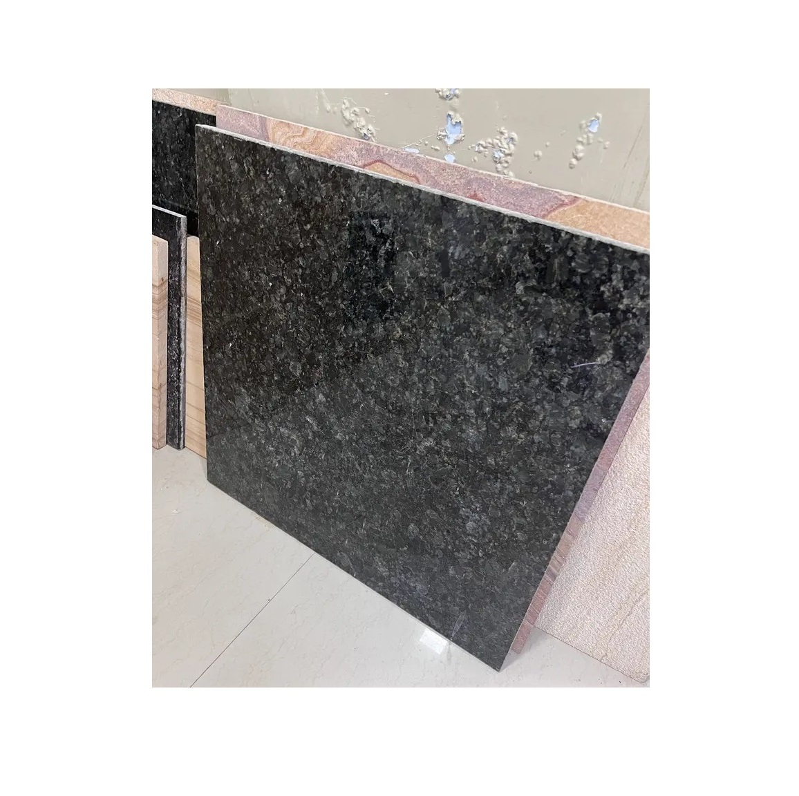 Modern Design Natural Stone North Granite Crystal Green Granite Slab for Kitchen tops Counter Tops and Table Tops