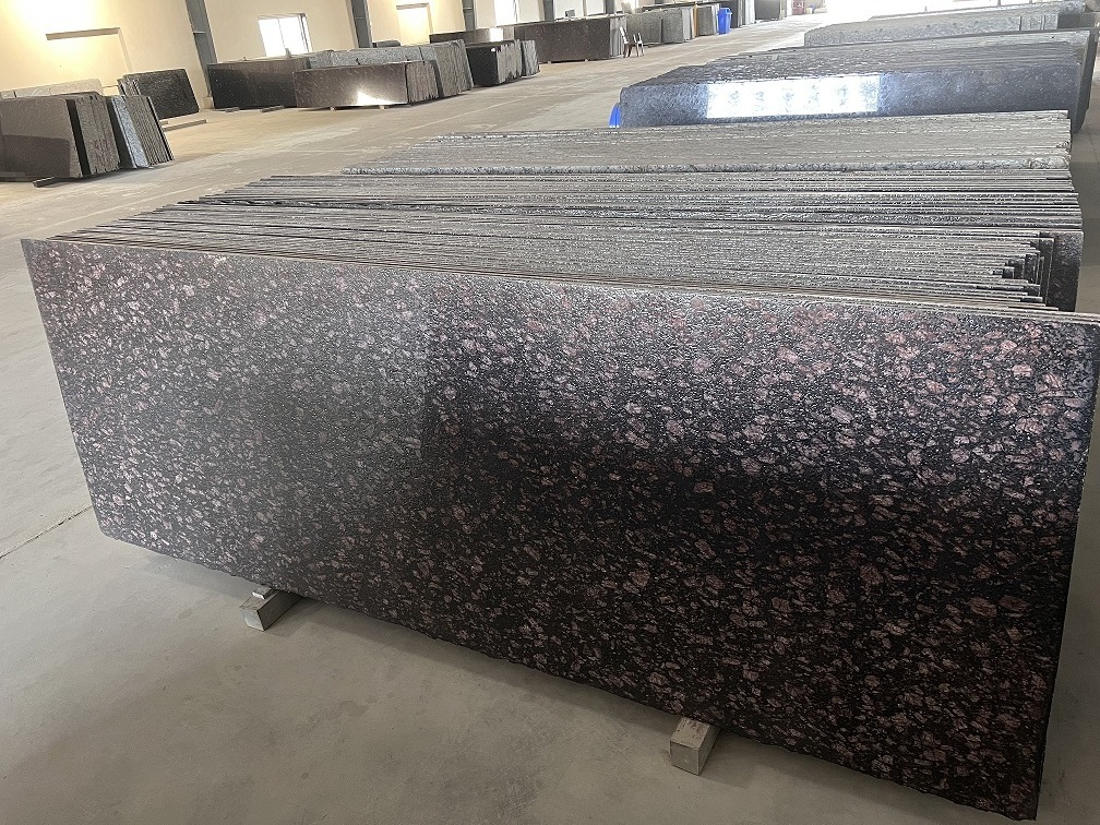 Direct Trade Popular Pick North Granite Brown Pearl Lapatro Porcelain Granite for Wall at Reasonable Price Ready from India