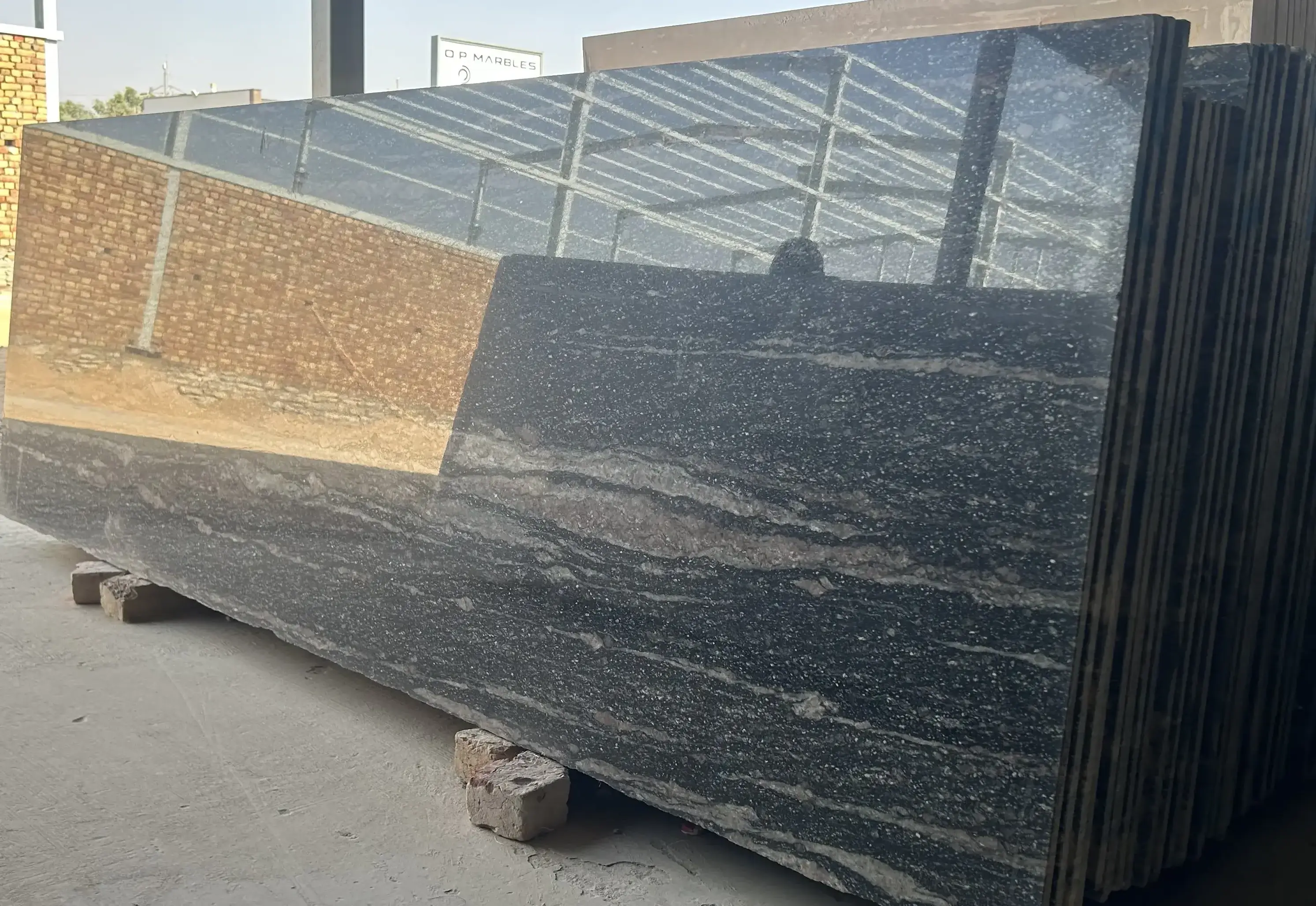 High On Demand Modern Design Aqua Black Granite Slab for Wall and Flooring Beautifications Accessible at Reasonable Price