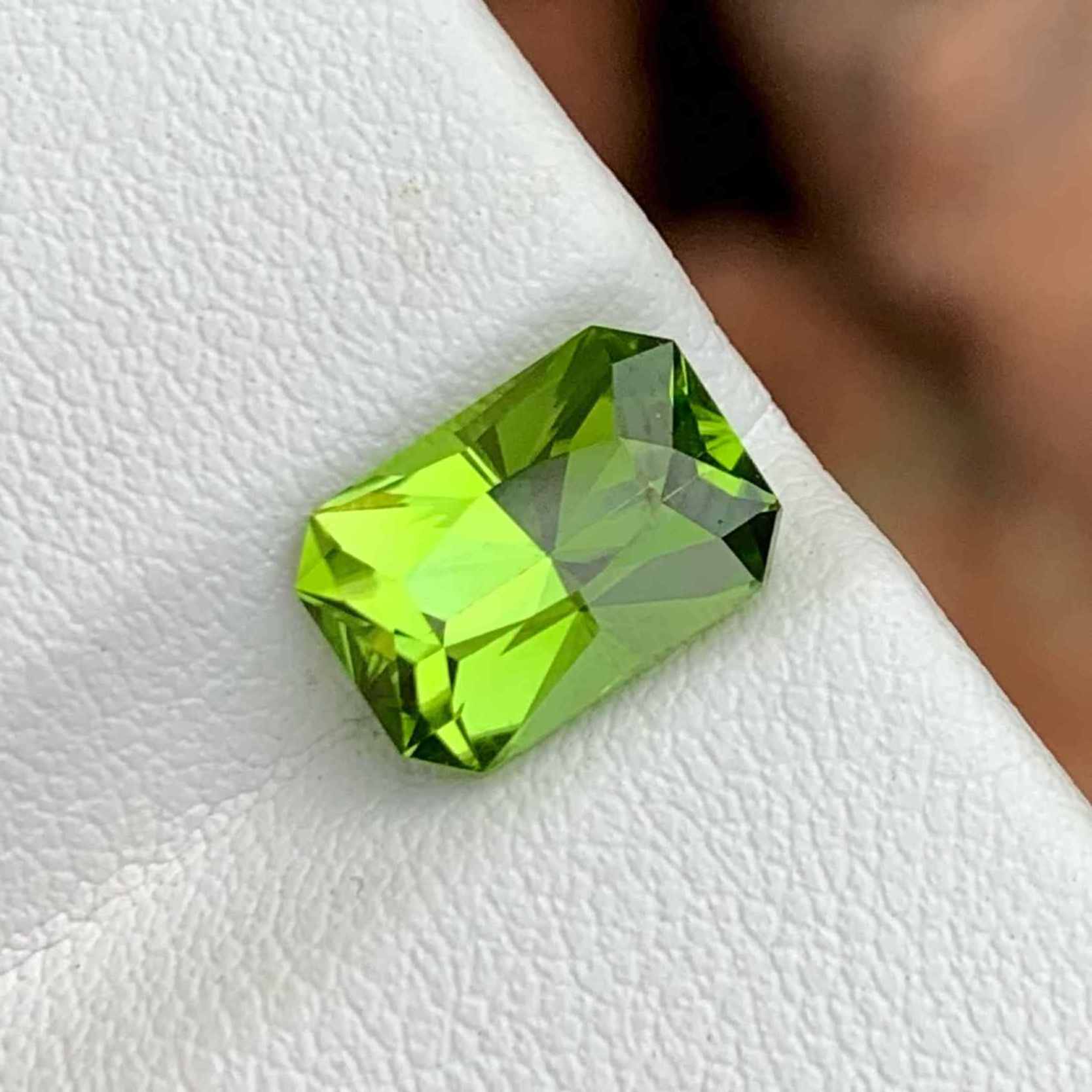 3.30 carats Apple Green Peridot Stone Radiant Cut Natural Gemstone from Pakistan for Jewelry Perfect Ring Loose Peridot Gemstone