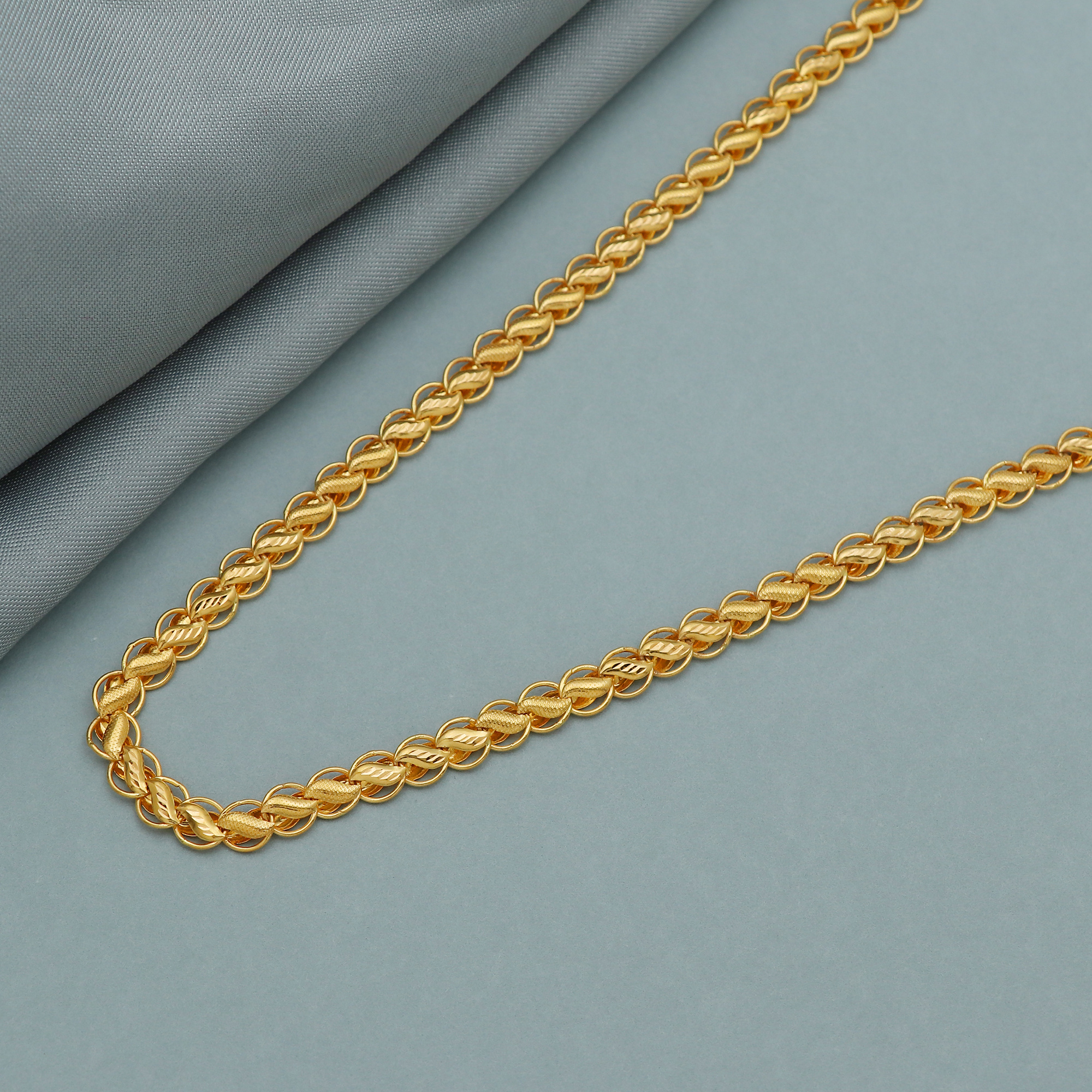 Buy 22k Yellow Gold Chain Necklace Real Gold 22kt Pure Handmade Gold Chain For Men and Women Usable By Indian Exporters, K3284