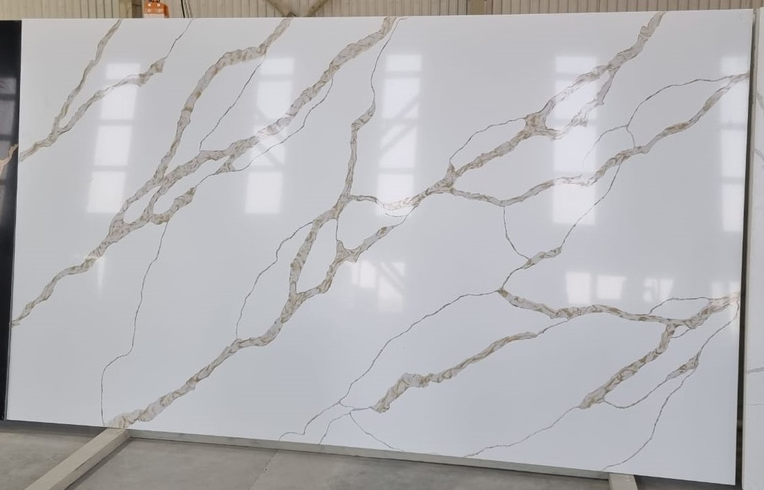 Luxury Modern Design Calacatta Lori Quartz Slab Stone for Kitchen and Bathroom Decoration Available at Wholesale Price