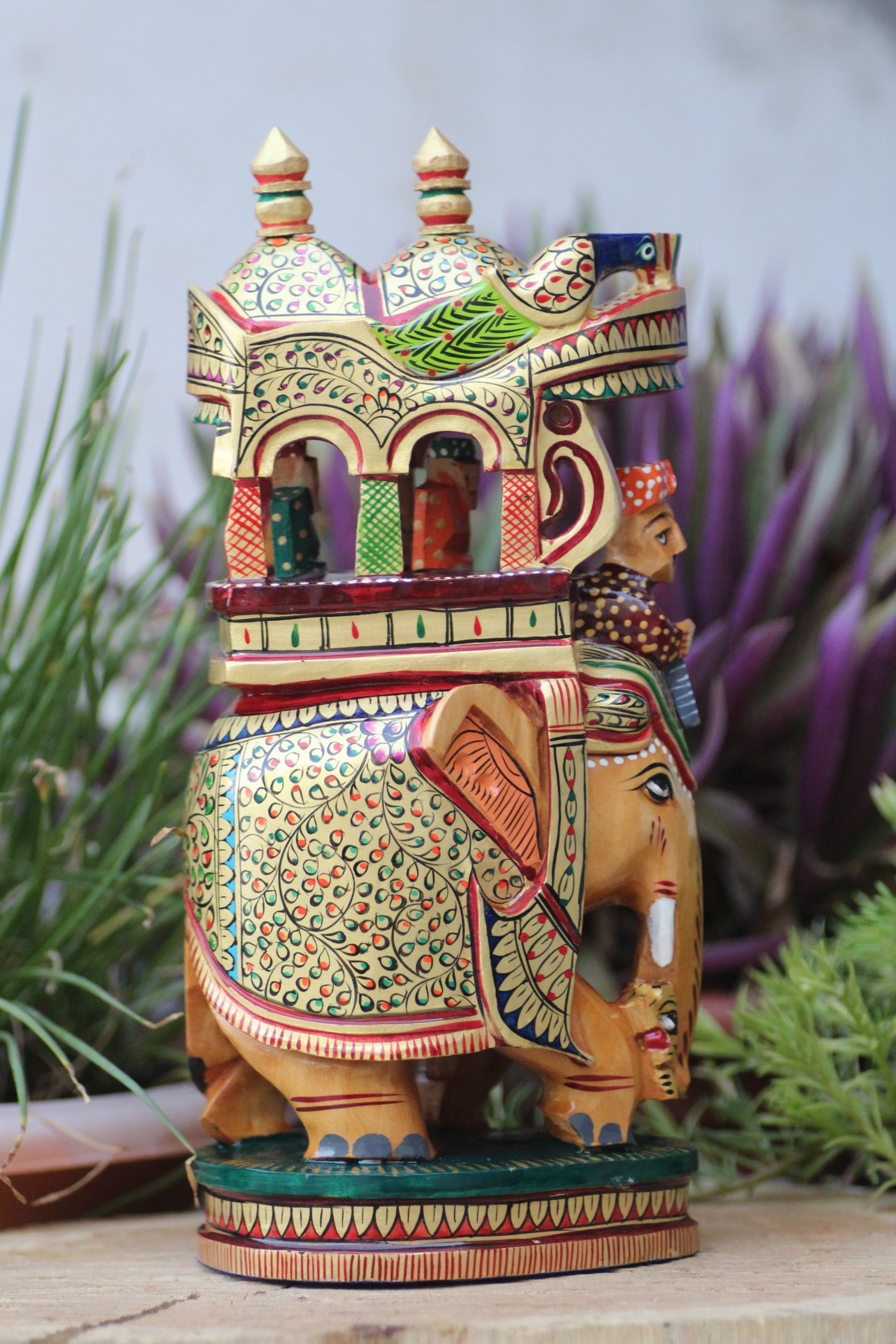 Handmade Painting Beautiful Home and Garden Decoration Wooden Resin Indian Elephant Figurine