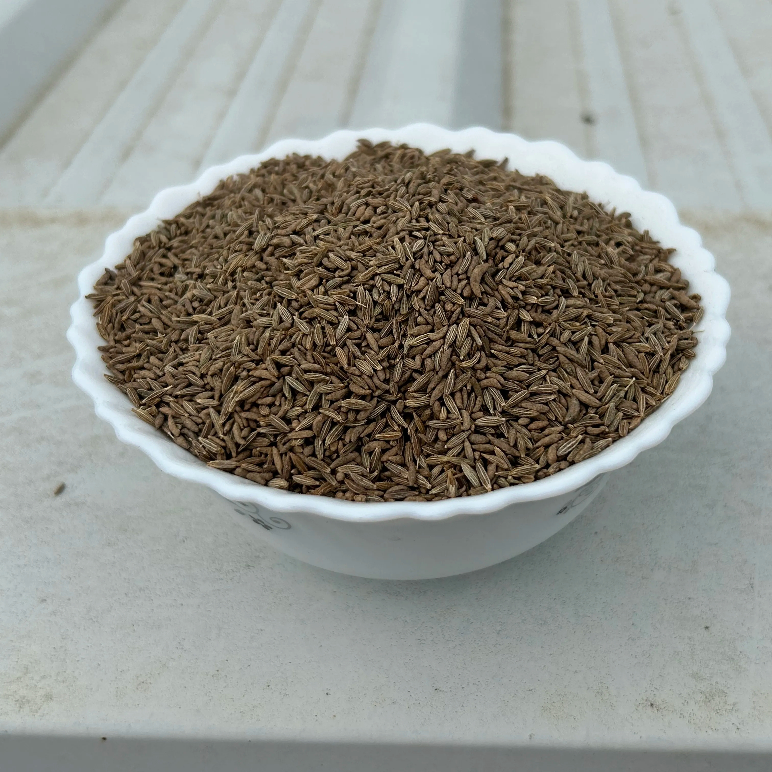 Cumin seeds 99% sortex cleaned single spices and herbs for seasoning supply from India.