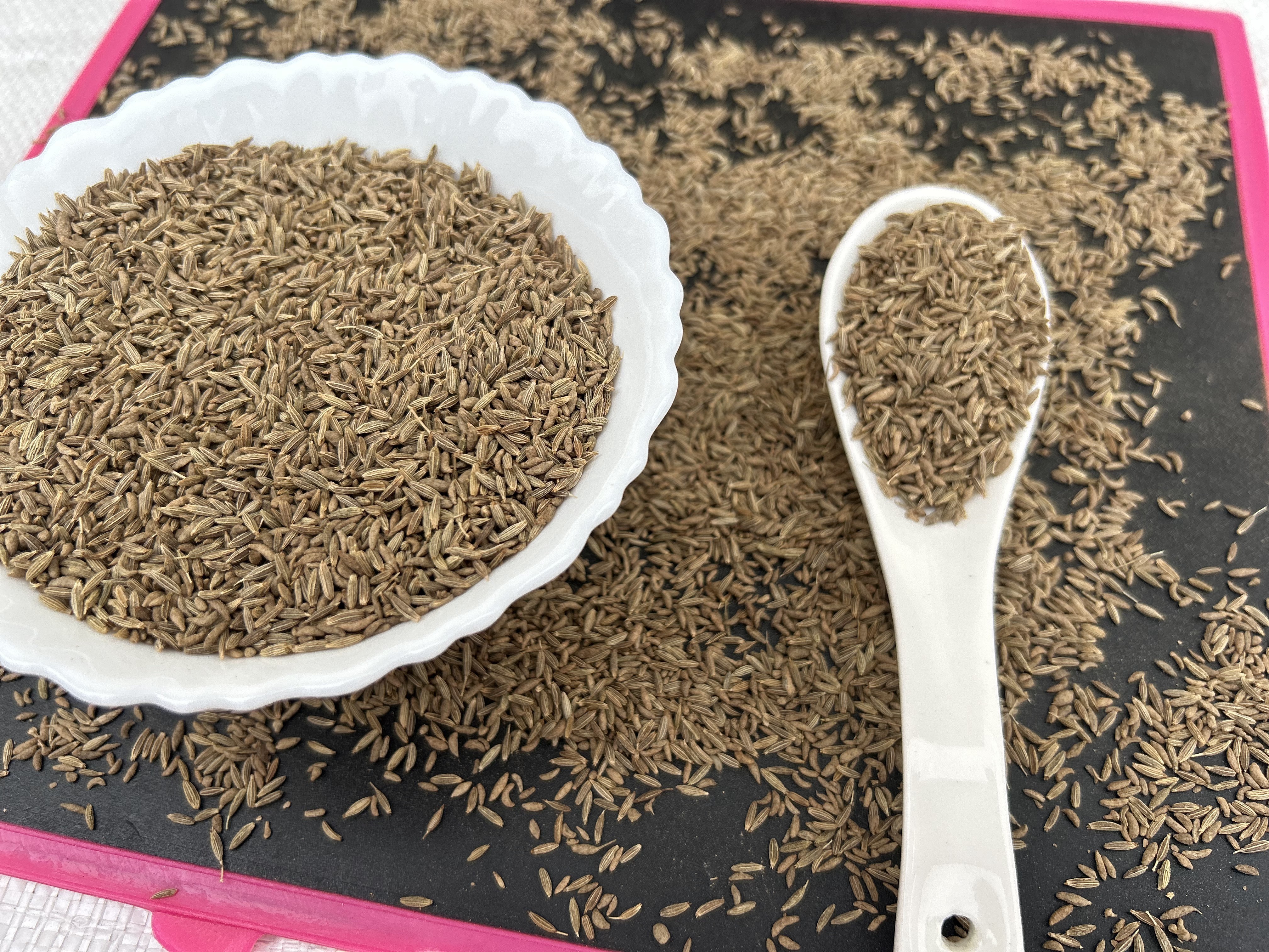 Premium quality 99% purity sortex cleaned single spice Cumin seeds bulk suppliers from India.