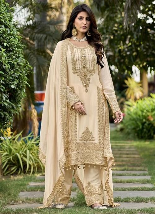 Designer Party Wear Look Top-Dupatta and Fully Bottom Heavy Viscose Velvet Designer Salwar Kameez