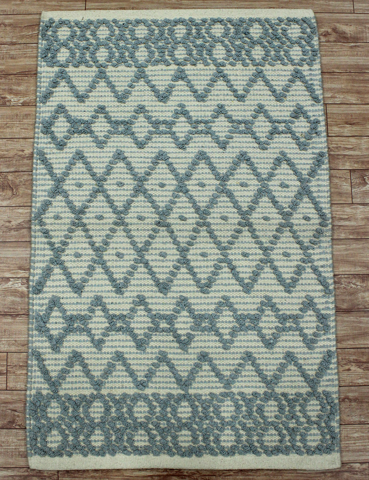 Large and Premium Living Space Enhancing luxury 100% Handwoven Chevron Rugs for Sale at Wholesale Prices