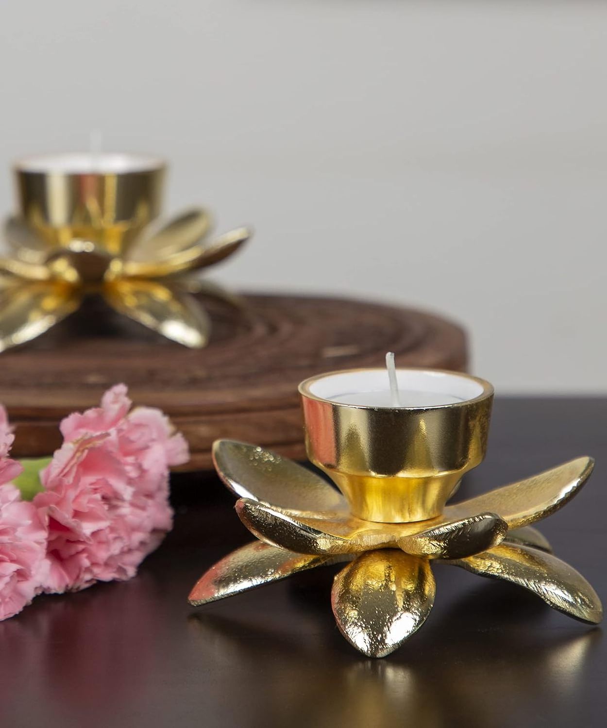 Homes Gold Blooming Lotus Candle Holder Tea Light Candle Holders Tea light for home decoration handmade gold candle votive