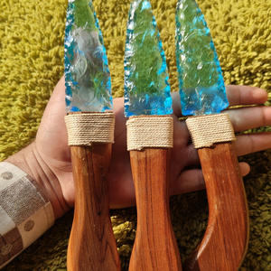 Wholesale cheap factory price crystals crafts gemstone blue glass handmade arrowheads knife with wooden handle