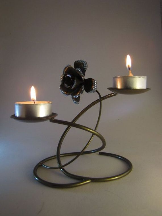 Latest Design Home Decoration High Quality Handmade Powder Coated Hand Crafted Candle Holder Simple Design Tea Light Holder