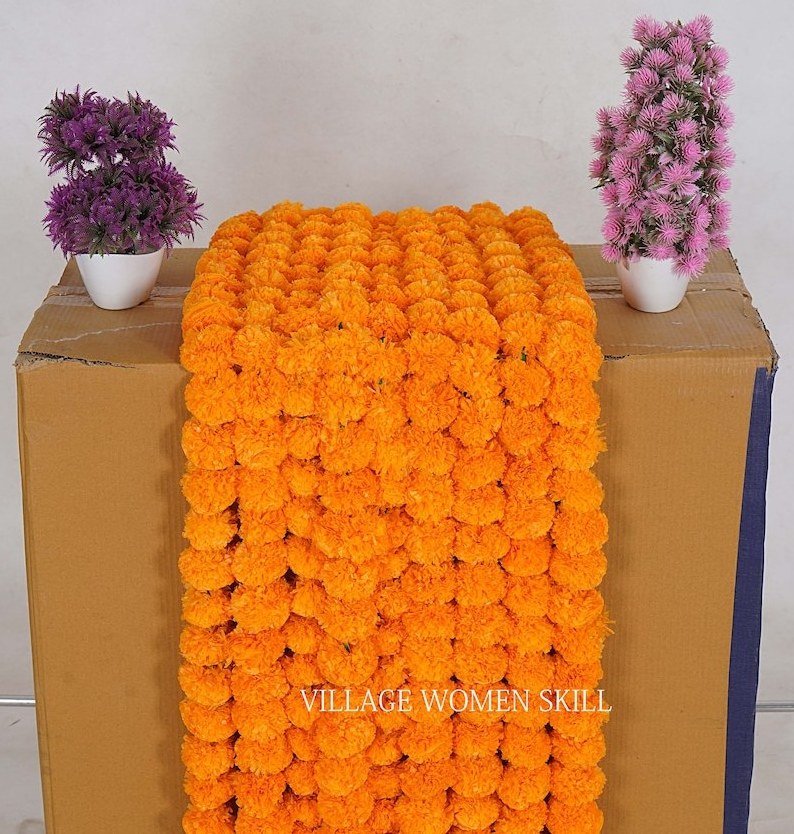 Wholesale Artificial Marigold Flower Garlands Vine Wedding Indian Event Decoration Artificial Flowers Strings Mehndi Decorations