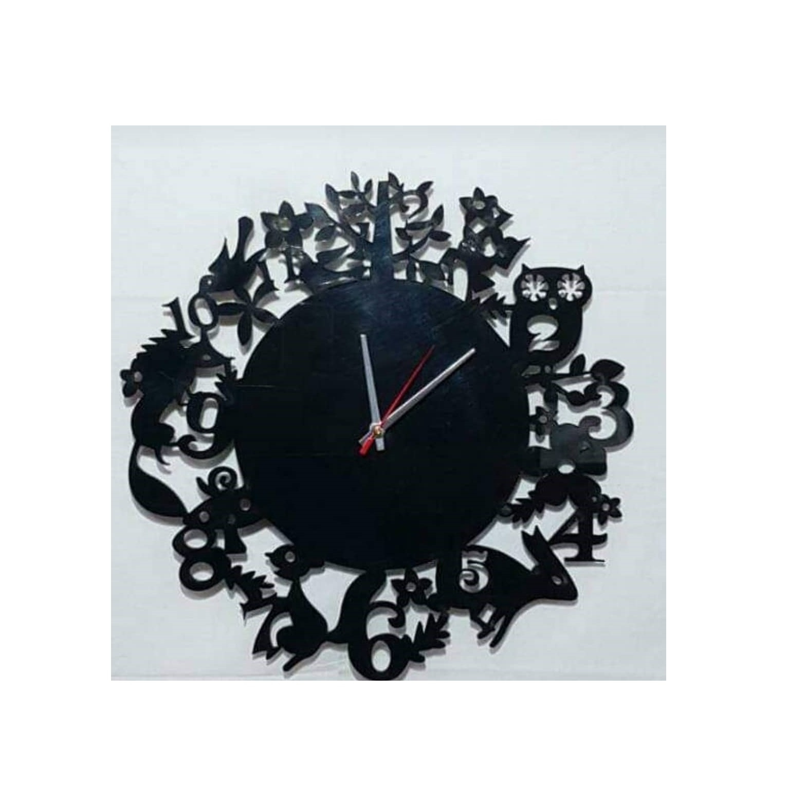 Fashion Metal Brass Wall Clock For Wall Decoration Living Room Hall Luxury Gift Light Wall Watch Handmade With High Finishing