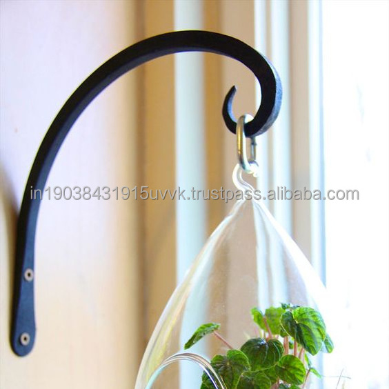 Decorative Design Rustic Iron Wall Hook Top Quality For Outdoor Indoor Use hanging Garden Planter Rustic Metal iron hook holder