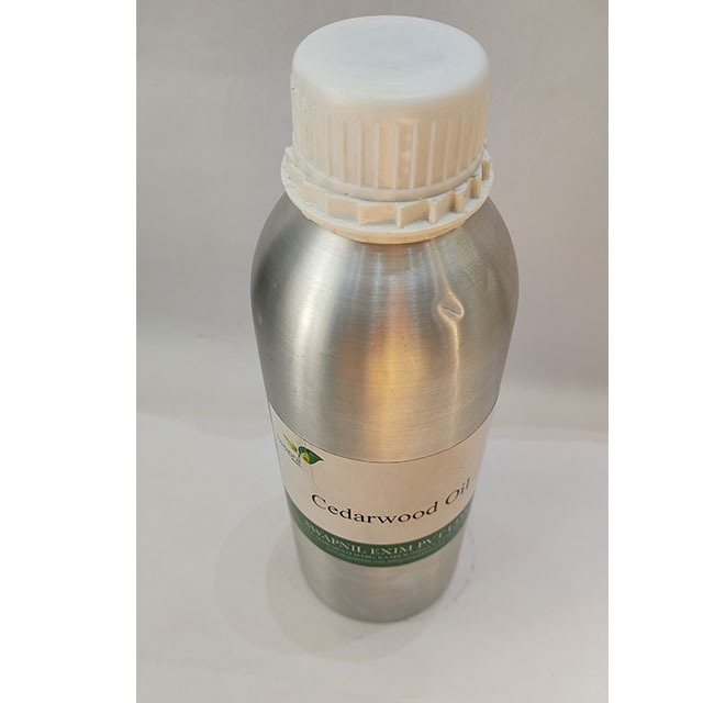 Manufacturer Wholesale Cedarwood Oil Bulk Private Label Cedarwood Essential Oil 100% Pure Natural Organic Cedarwood Oil