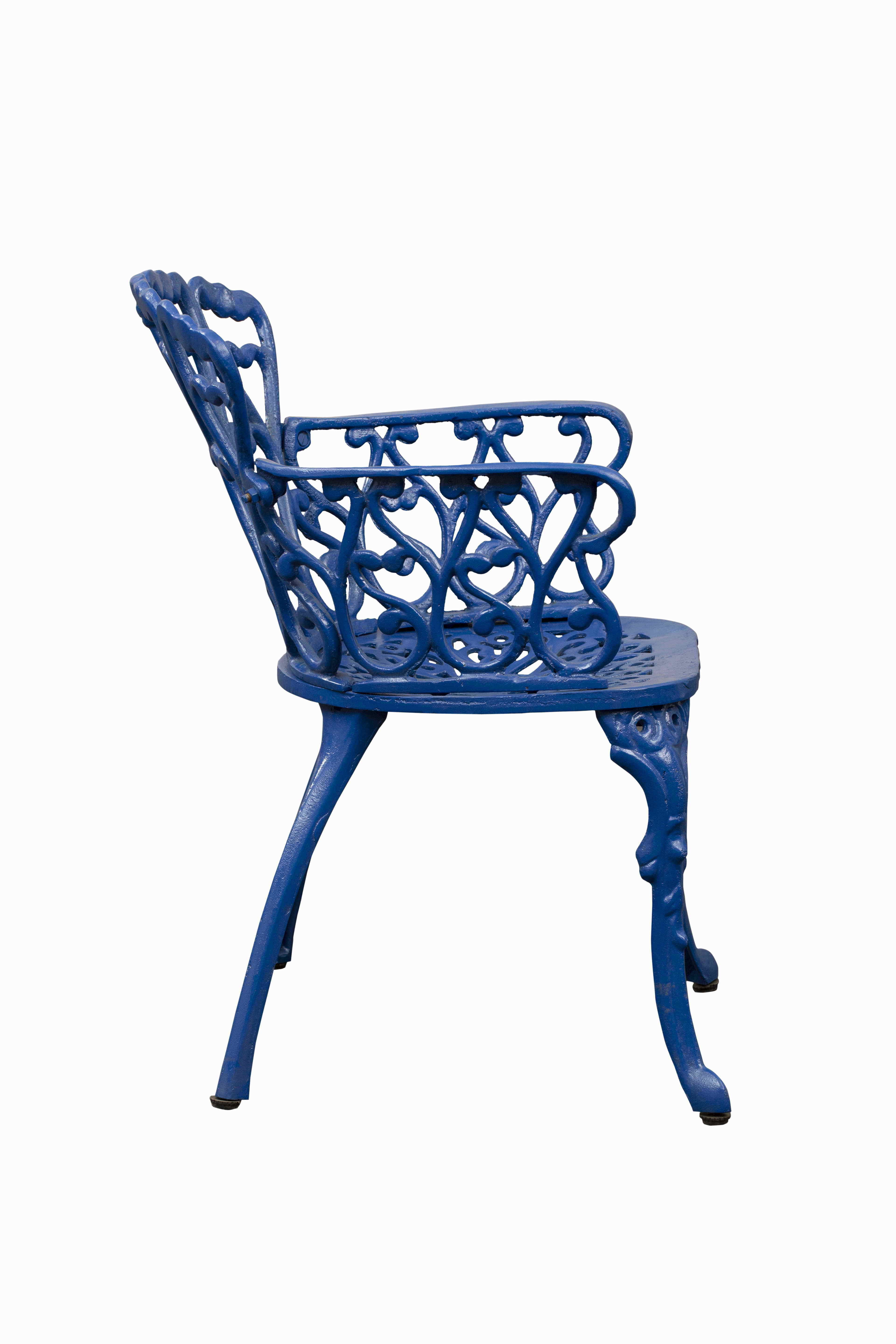 Whole Sale Hot Selling Modern Outdoor Furniture Garden Patio Cast Iron Chairs With Customized Finishing From Indian Exporters