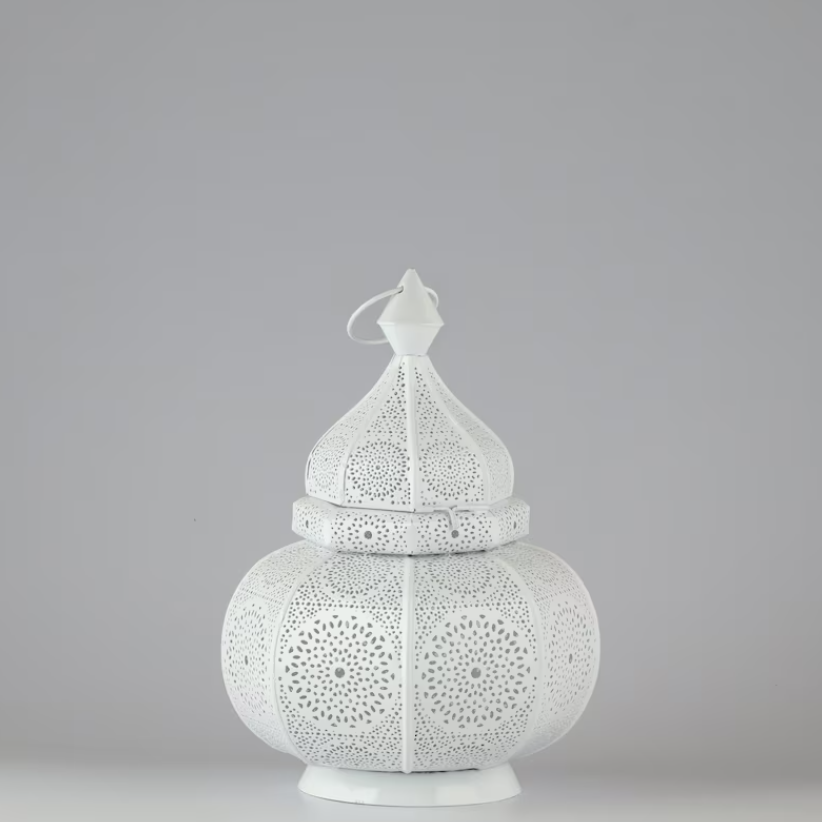 Wholesale Designer Unique Metal Handmade Etching Design Decorative New Design Moroccan Lantern For Decoration Home