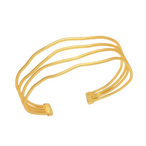 Sunlit Treasures Gilded Bracelets that Illuminate Your Style with a Golden Glow