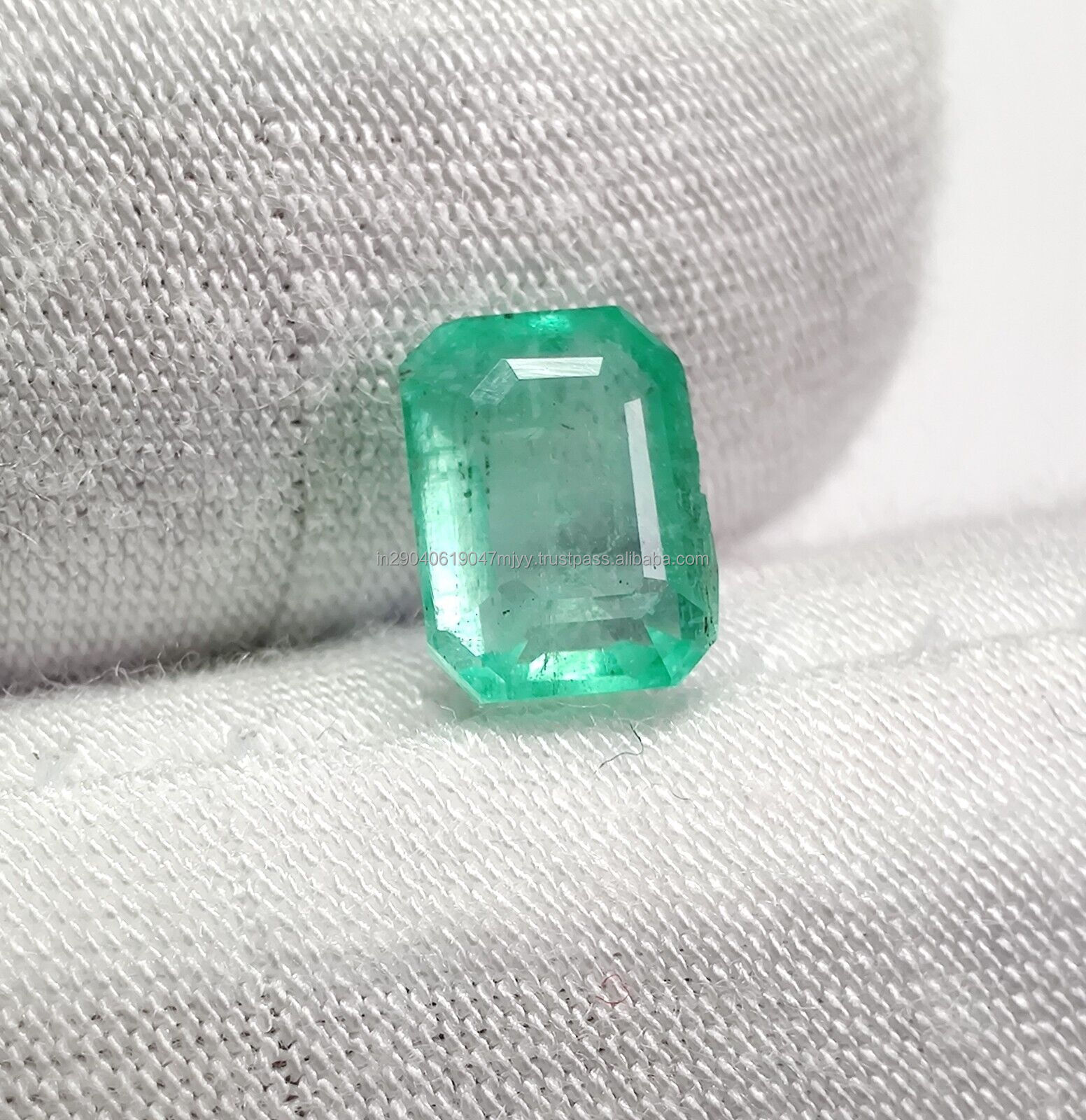 Natural Green Emerald Shape Colombian Emerald Gemstone for Jewelry  Best Quality Stone for Ring