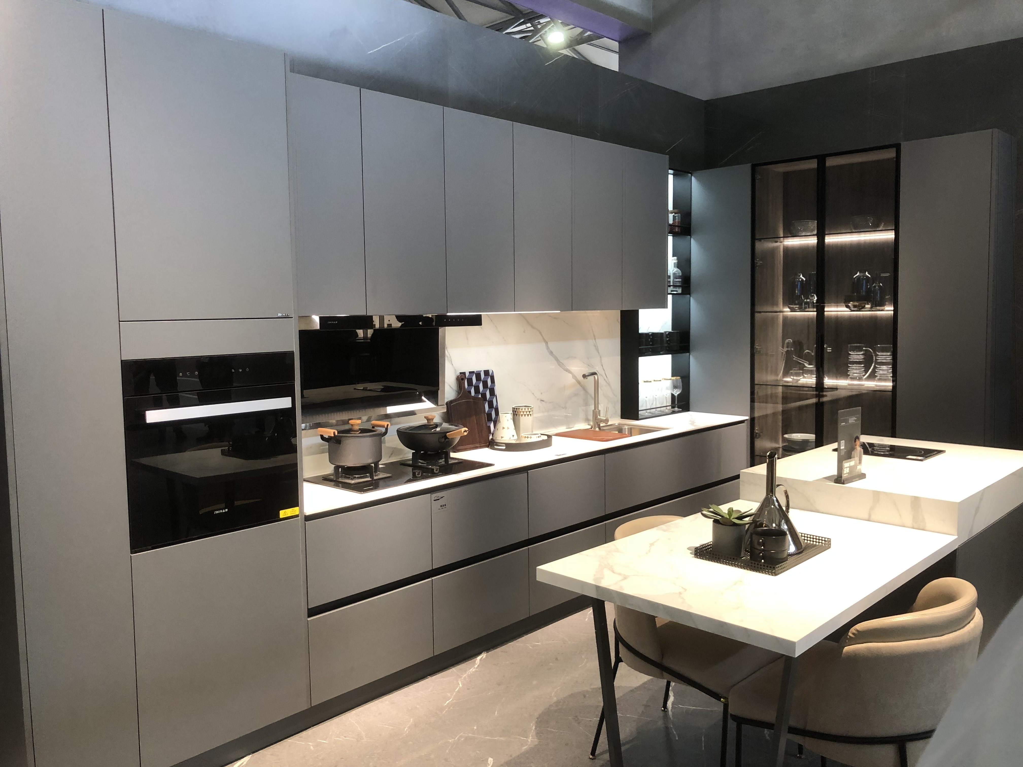 High quality Blum hardware grey modern small kitchen cabinet design