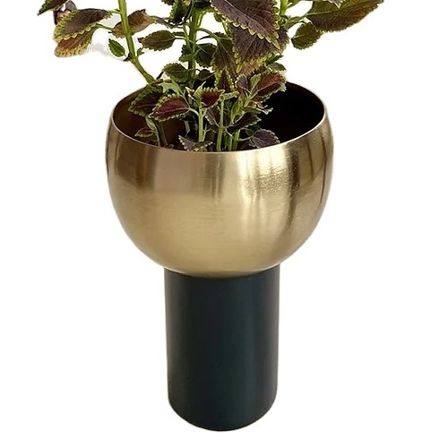 Modern buy in wholesale Handcrafted in India Metal Golden And Black Brooklyn Planter For Entryway Balcony Living Room Decoration