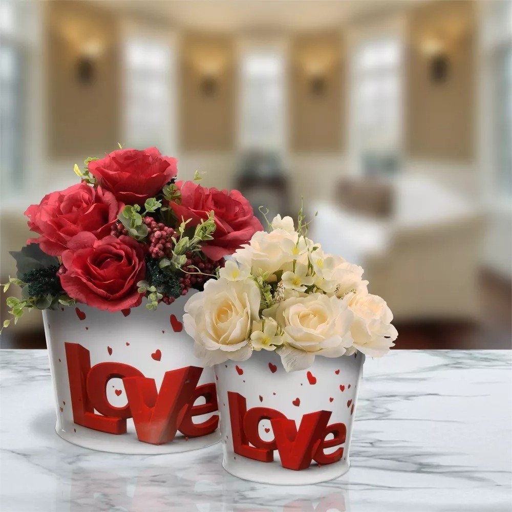 Luxurious style cheap price Elegant Glamorous Red/White Valentine Metal Planters Set of 2 For Home & Garden Indoor Decoration