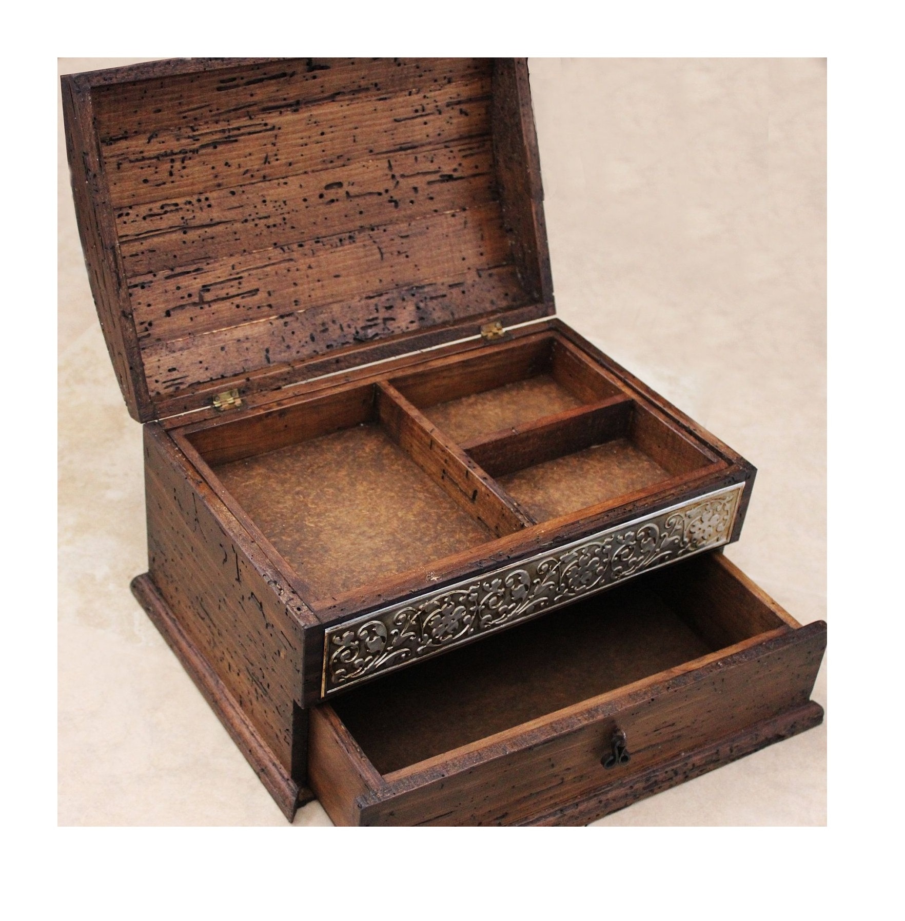 Customized Design Mango Acacia Wood Jewelry Box Wholesale Manufacturer New Design Handmade Wooden Jewelry Box Supplier