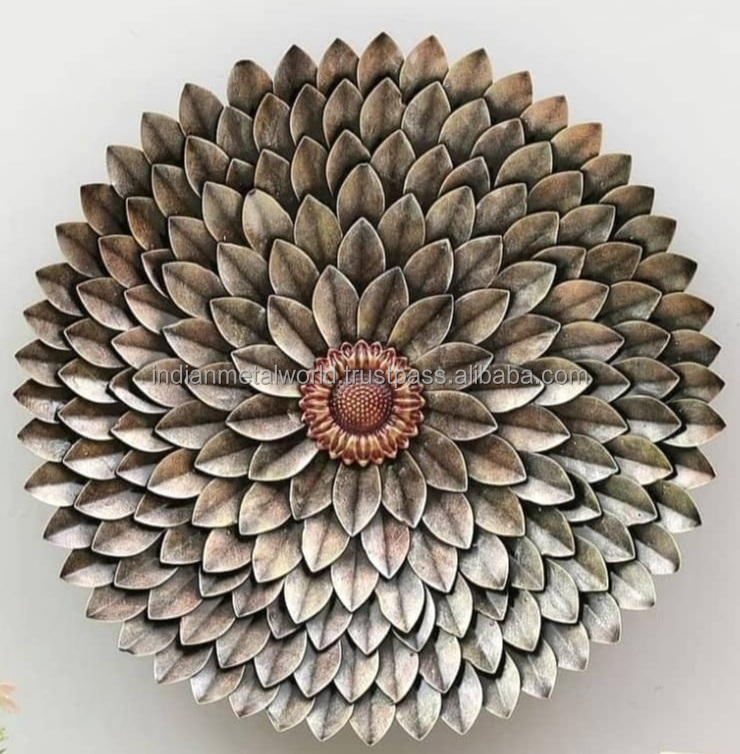 Metal Wall Flowers Golden & white With Frame work Pacific look Hot Sale 2021