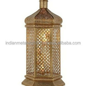 High Quality Luxury and Modern Design gold color Stainless Steel candle Lantern candle holder lantern new style