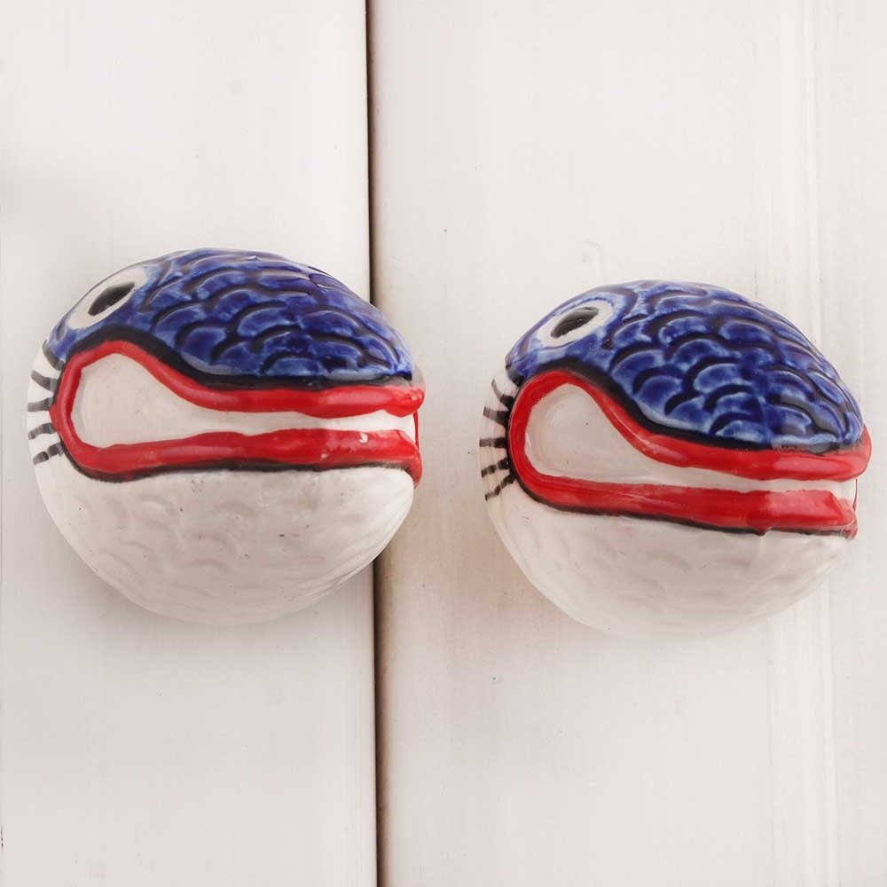 Handmade Blue and Red Drawer Knobs Ceramic Fish Nursery Cupboard Knobs in Bulk Animal Fauna Shape Knob in Cheap Price