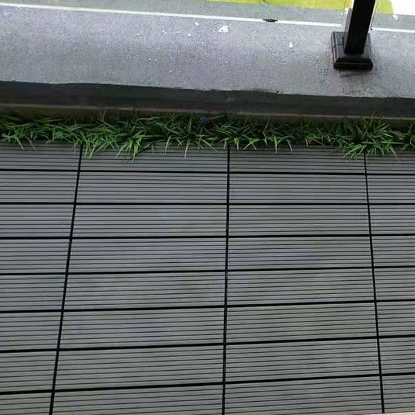 Wood Looking Plastic Composite DIY Outdoor WPC Decking floor Tile