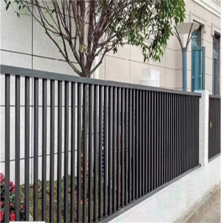 Factory Direct Customized Villa Courtyard Exterior Gate Door Aluminum Metal Railing Fence