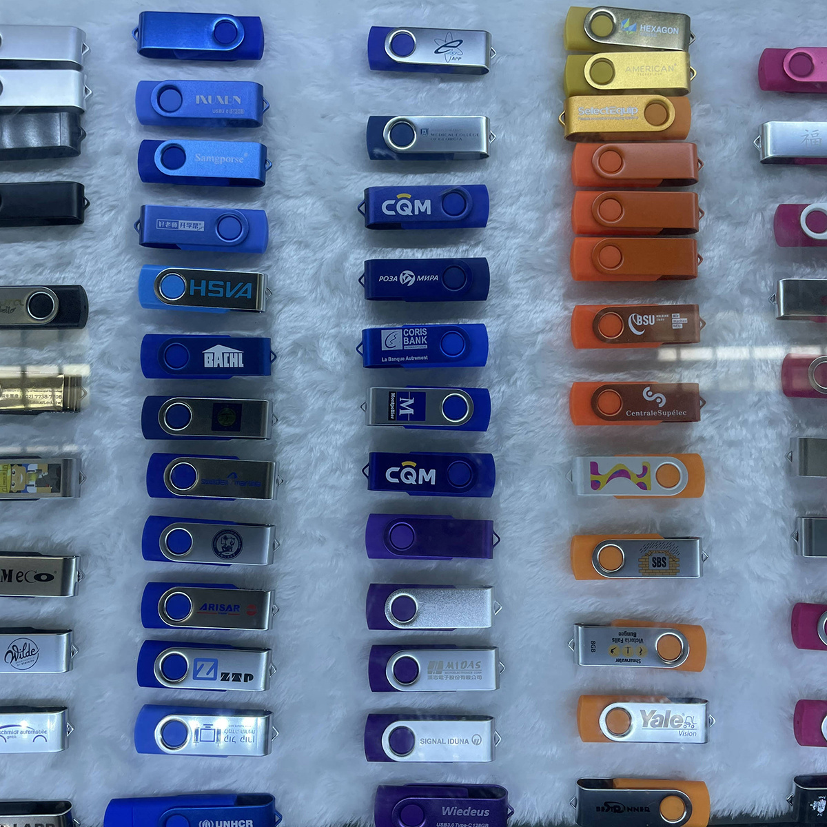 Wholesale Full Capacity Usb 3.0 Custom LOGO Cheap Usb Stick Pen Drive pendrive 8 16 Gb 16gb 32gb 64gb 128gb Flash Drives