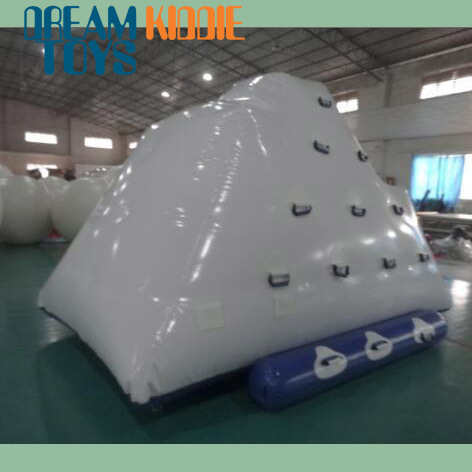 Inflatable Spinning UFO towable Tube For Water Entertainment Inflatable Water Rotating Disco Boat for sale