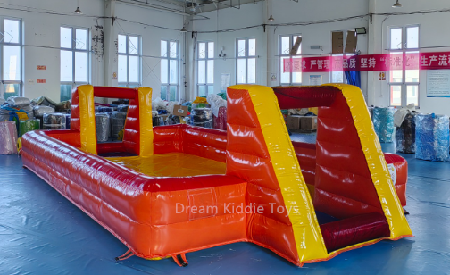 Commercial slip n slide inflatable human football pitch giant bouncy football pitch