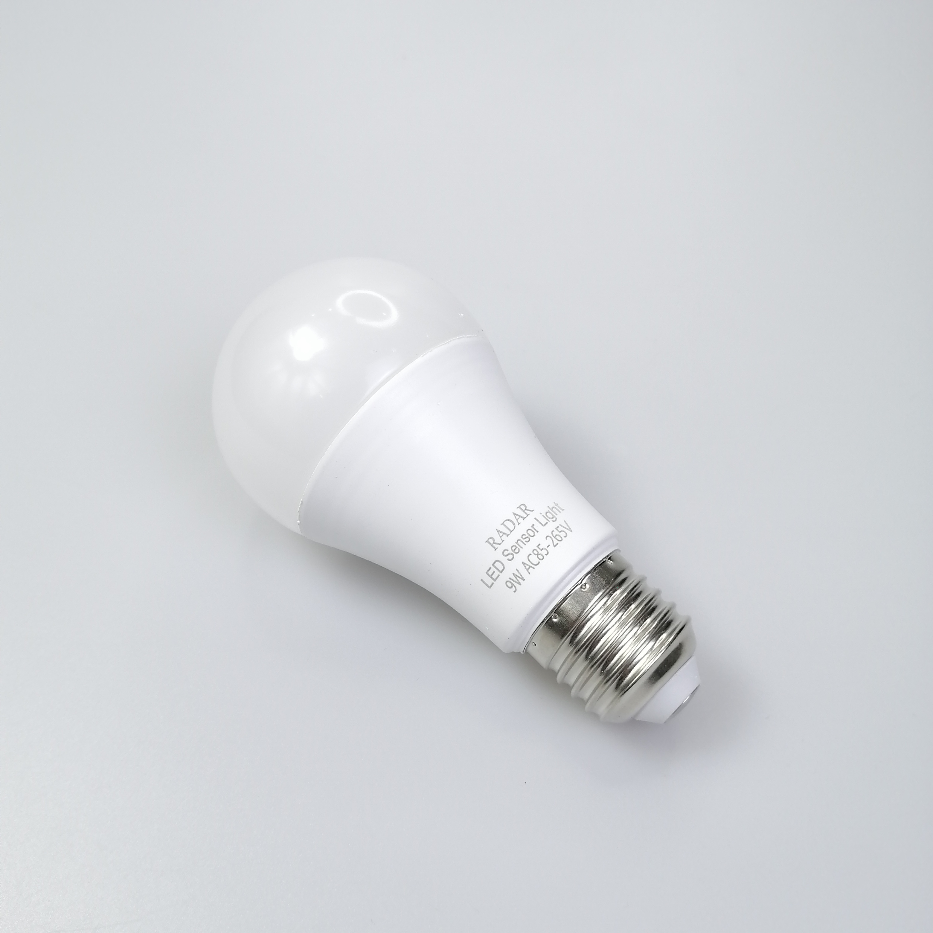 High Quality Led Sensor Bulb E27 B22 5W 10W 15W 20W 30W 40W 50W PVC Ce Globe Rechargeable Battery Pack 80 Indoor LED Lighting