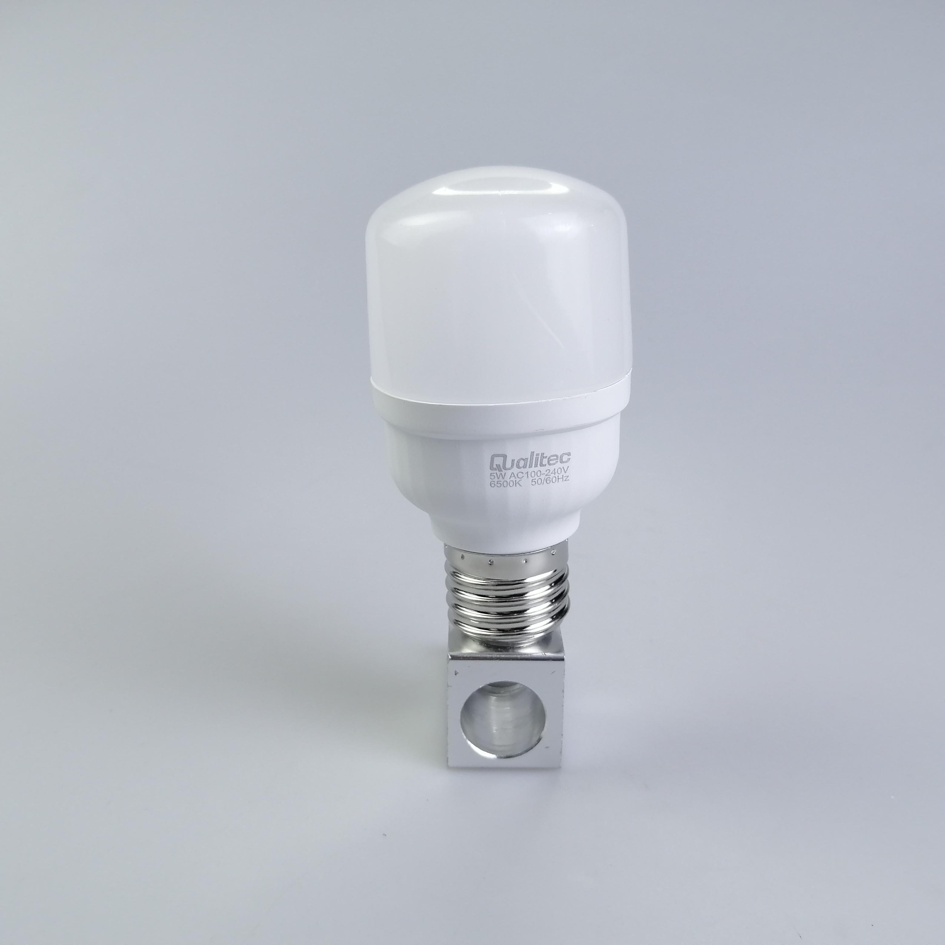 Good quality rechargeable Screw mouth led emergency bulb light rechargeable lights charging bulb