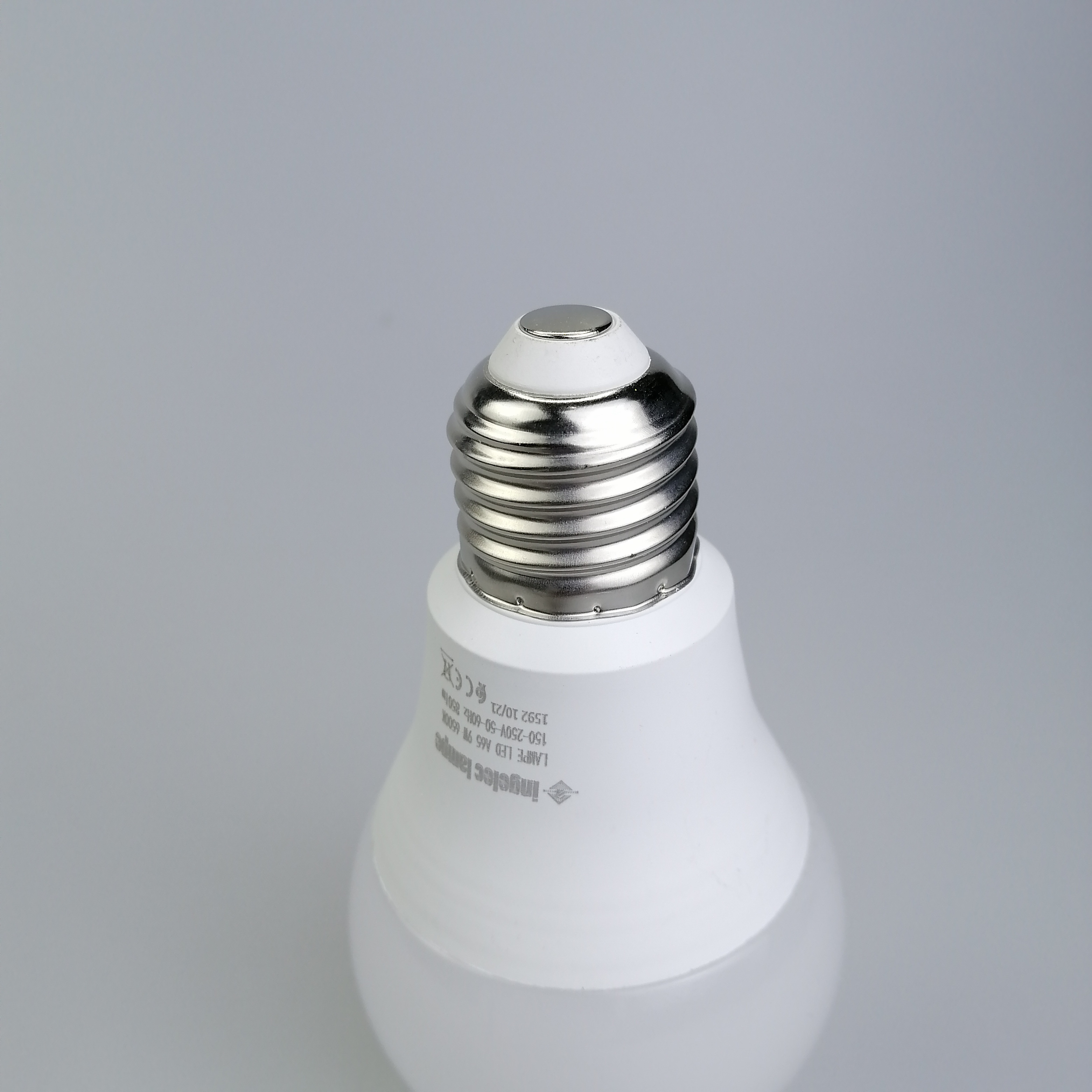 Ingelec Good quality rechargeable Screw mouth led emergency bulb light rechargeable lights charging bulb