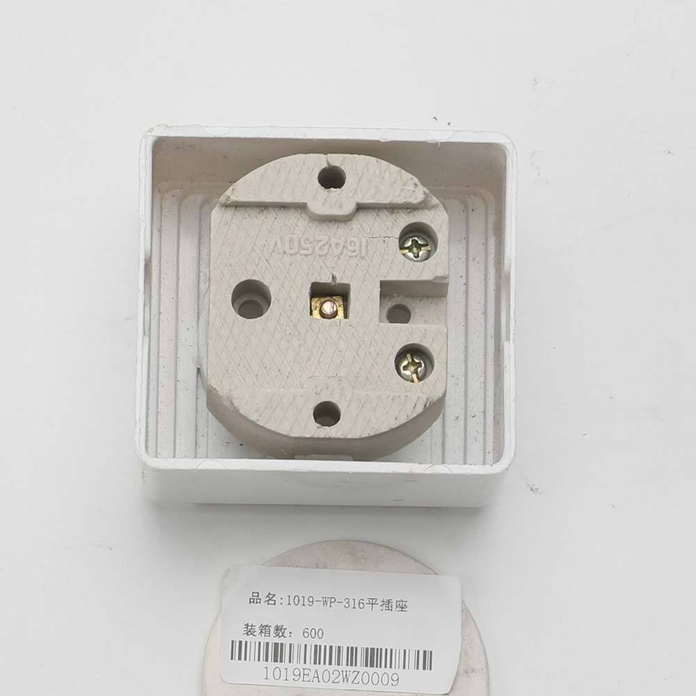 Pure black and pure white triple single flat plug popular good quality simple style good sales