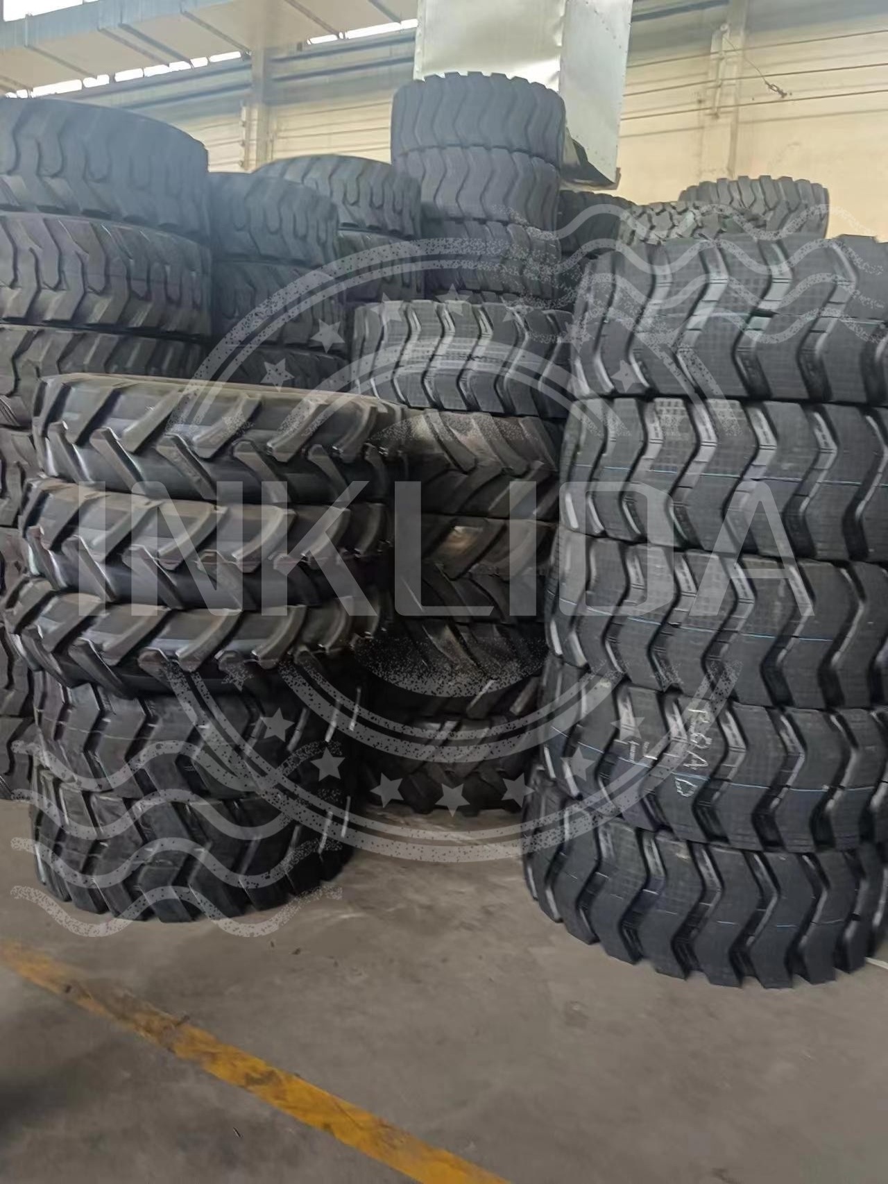 Manufacturer in China Loader Tractor tyres Off road 4*4 wheels tires llantas otr tires 23.5-25 with inner tubes