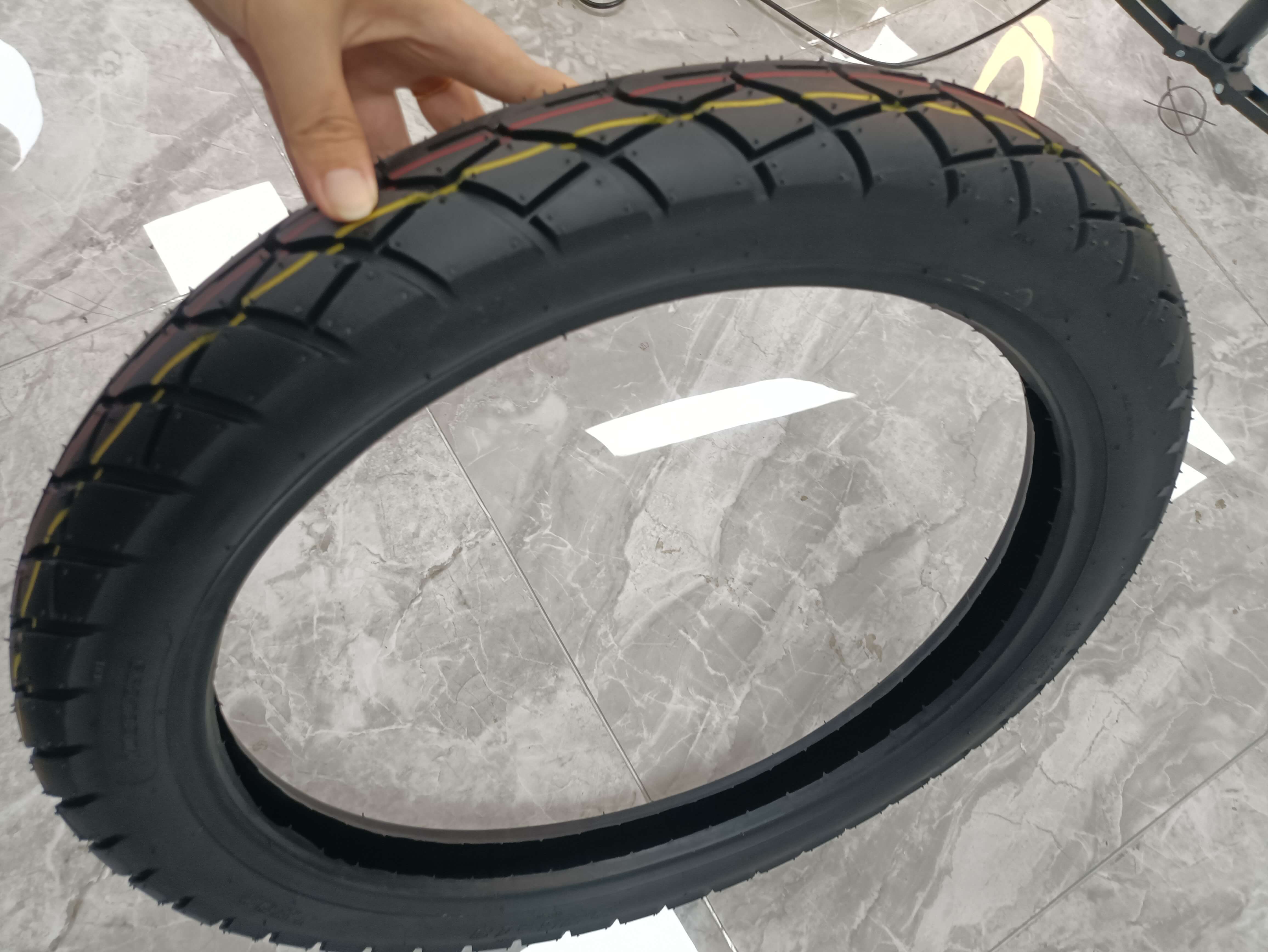 Motorcycle Tubeless Motocross Tires and Tricycle Tires 100/90-10 125 250 300 12 275 14 18 Tires Cross OEM Pattern