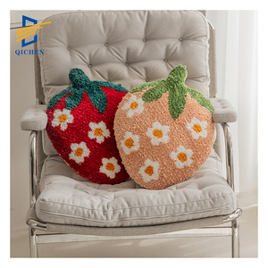 Innermor 100% Polyester Cartoon Style home decor custom Cushion shape Tufted Strawberry 40*40cm Throw pillows for Sofa