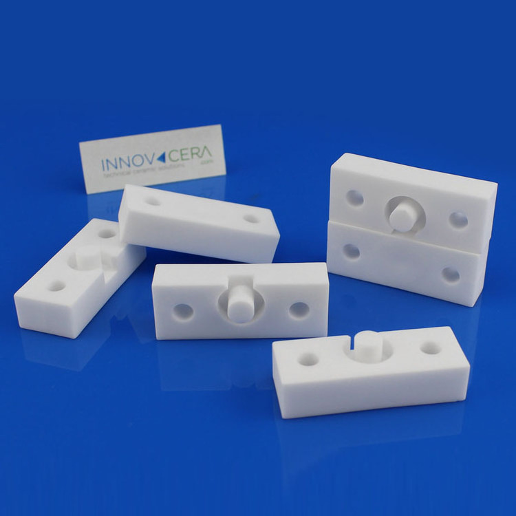 INNOVACERA Al2O3 Alumina Ceramic Pin Insulator Electrical Porcelain Insulator parts