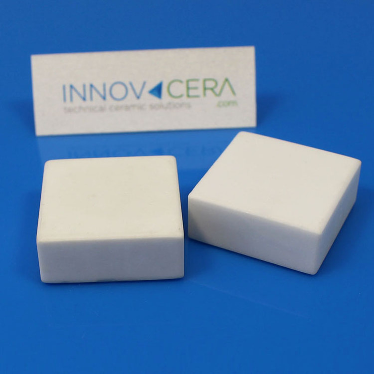 INNOVACERA Al2O3 Alumina Ceramic Pin Insulator Electrical Porcelain Insulator parts