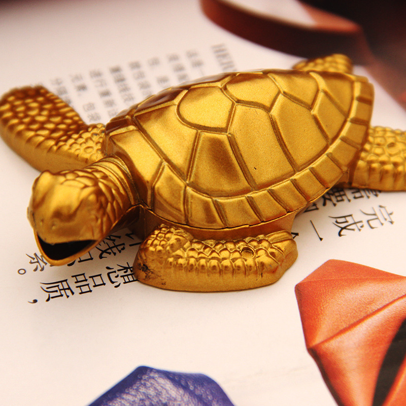 Zhaocai Golden Turtle Open Fire Electroplating Lighter with Unique Personality, Fashionable and Funny Tuoli Gold Lighter