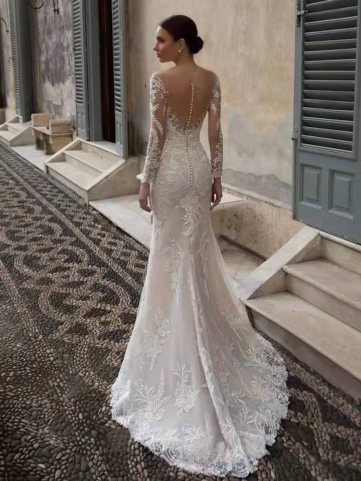 2022 Appliqued mermaid crystal wedding dress off shoulder V neck simple wedding dress mermaid tail wedding dress bridal gown