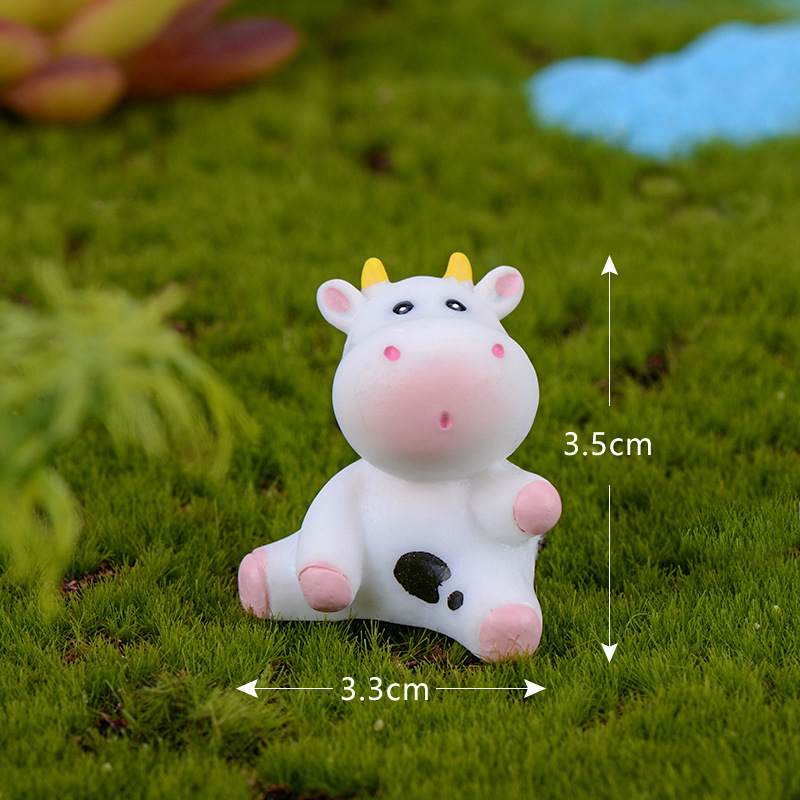 yiwu insheen craft cute cartoon miniature animal statues pink baby cow resin charms